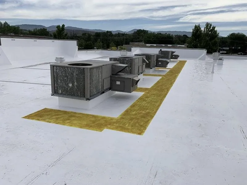 Commercial roof with rooftop units
